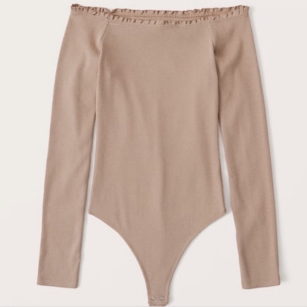 Abercrombie Off the Shoulder Ruffle Trim Bodysuit